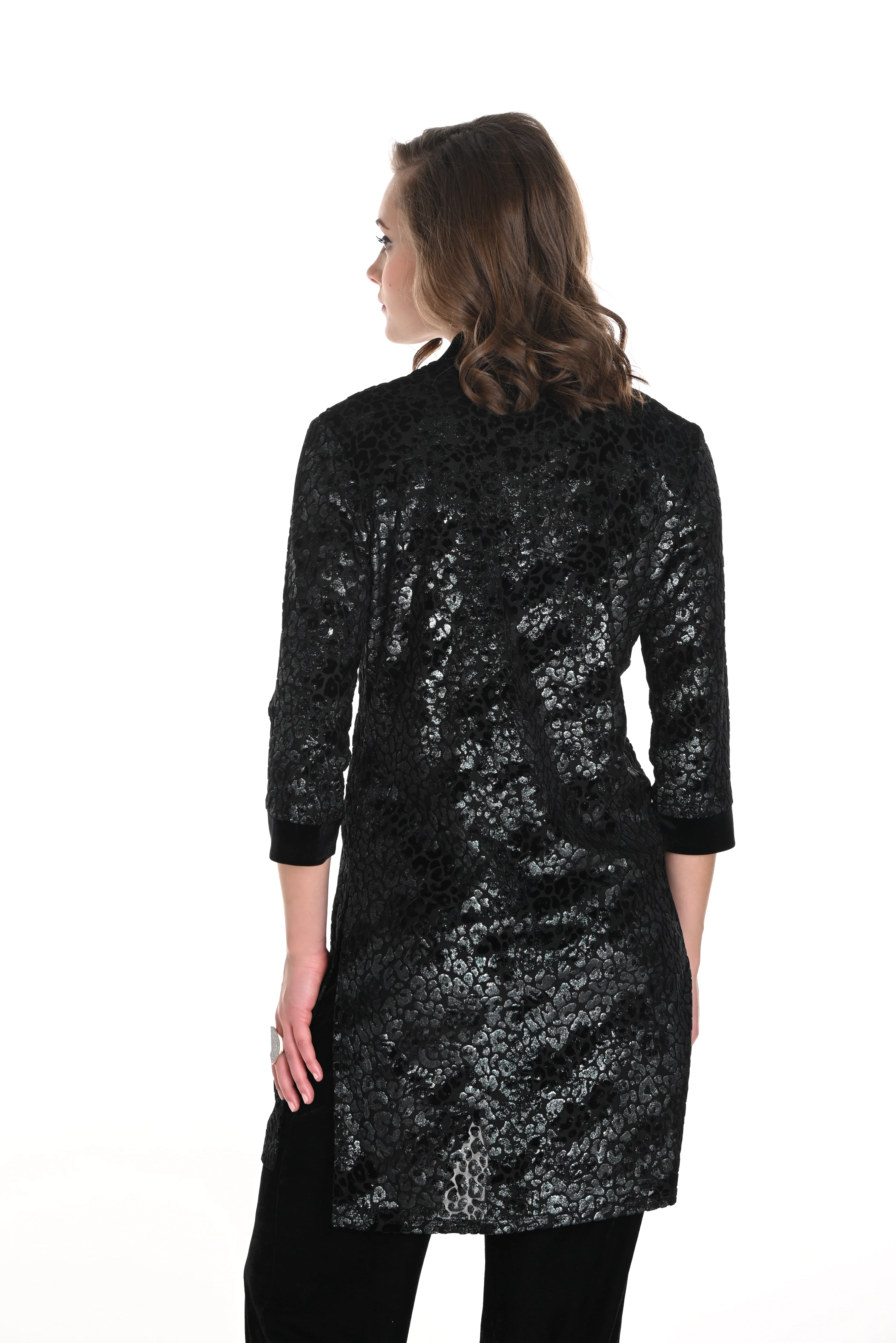 Frank Lyman -244310-Knit Throw Over-Black/Hunter - Image 2