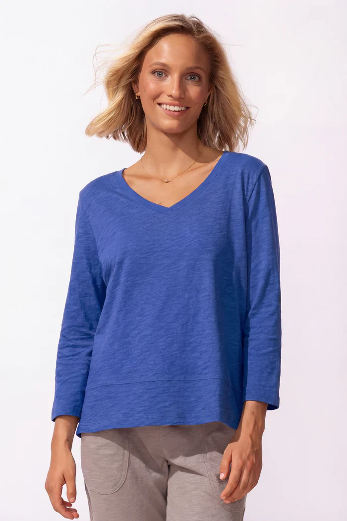 Habitat Escape-E10041-Easy V Tee Resort