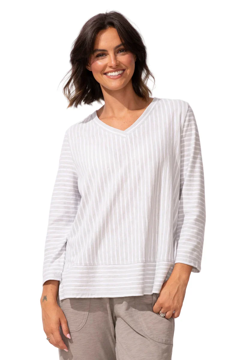 Habitat Escape-E23542-Easy V Tee-Dune