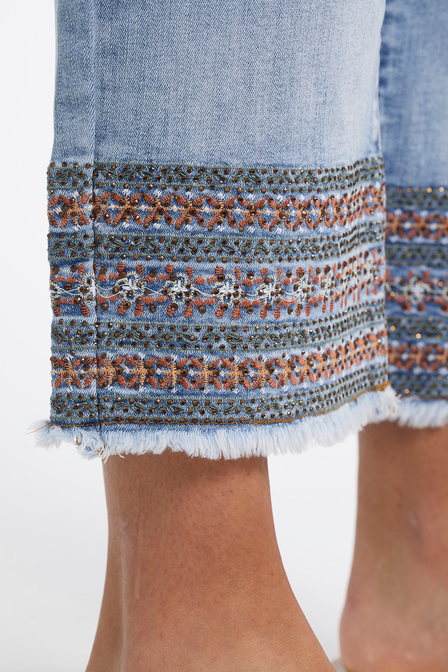 Tribal - Audrey - 5 Pocket - Straight Crop Capri - 7449O - Blue Glow - Image 3