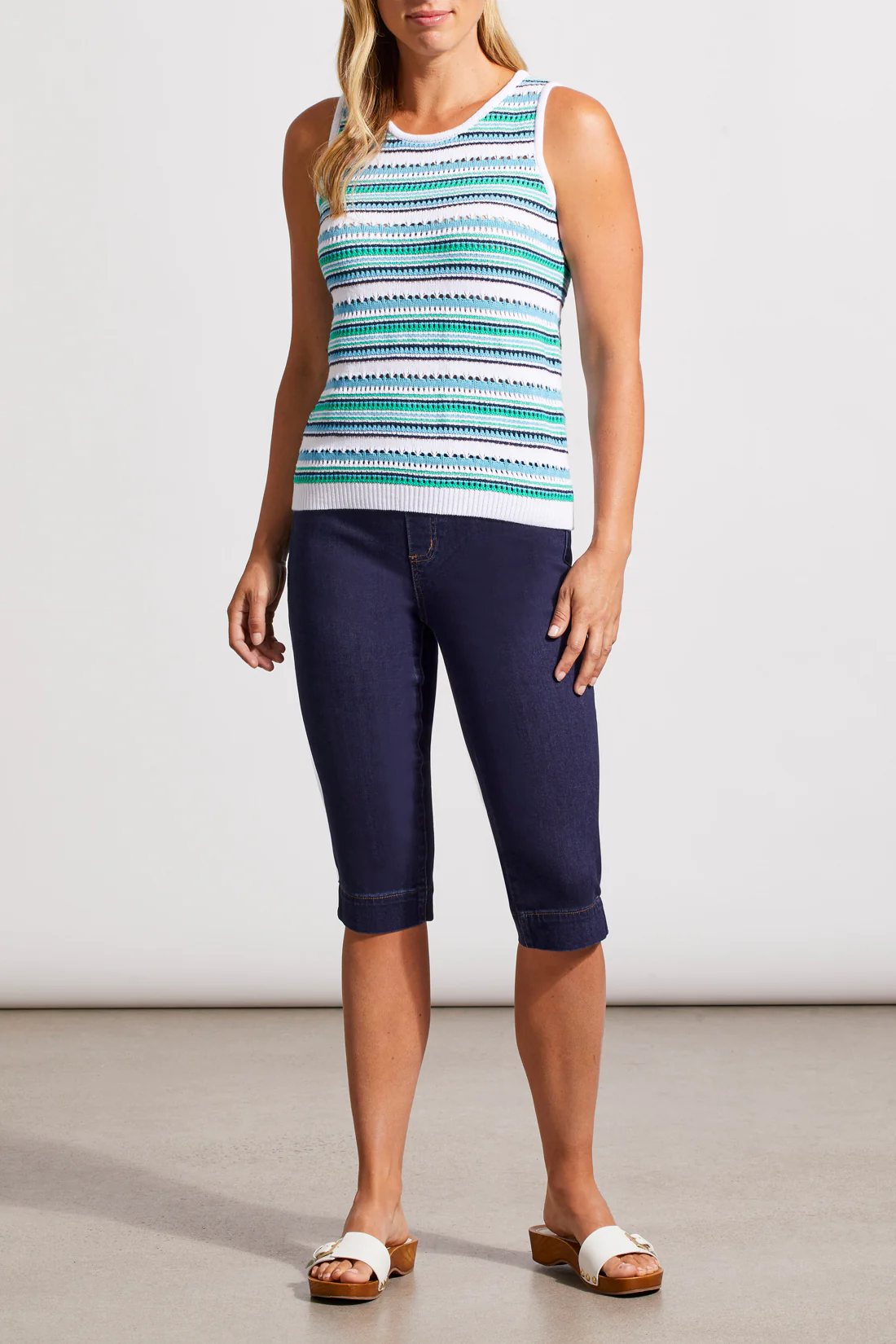 Tribal 7674O-2020-Pull On Denim Capris-Rinse - Image 3