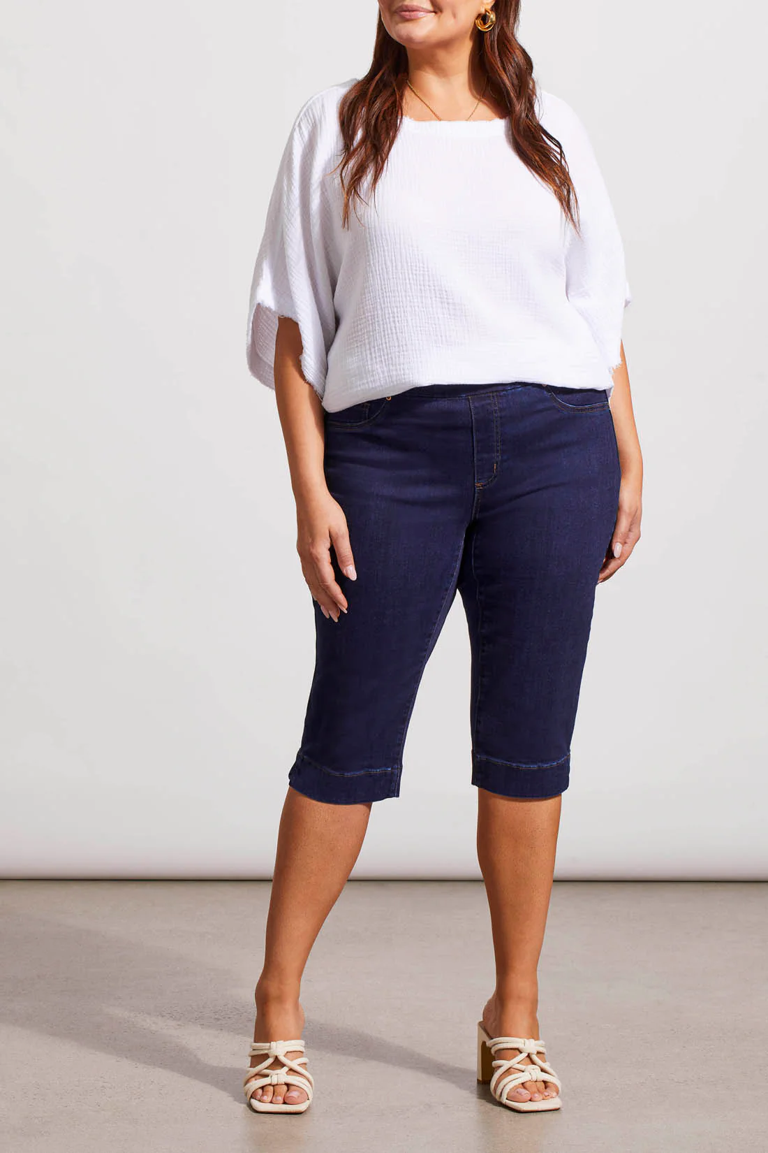Tribal  7674V-2020-Pull On Denim Capris-Rinse - Image 2